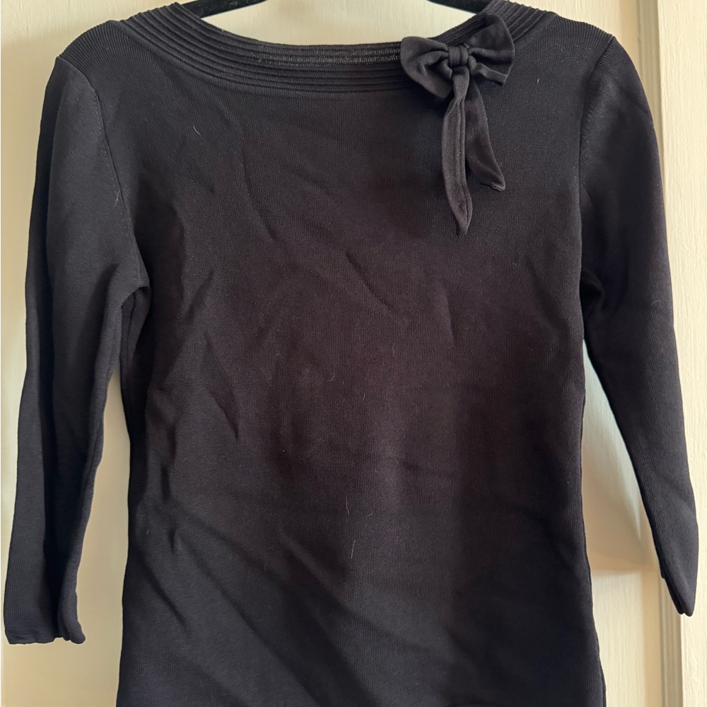 Elegant Black Women's Top with Bow Detail